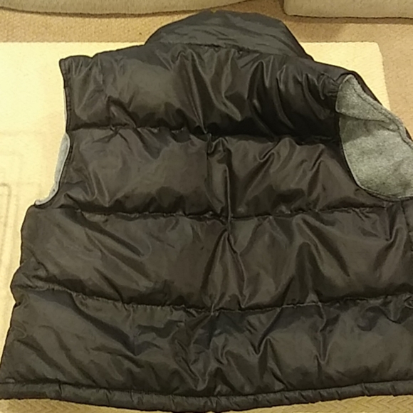 Vest - Picture 2 of 3